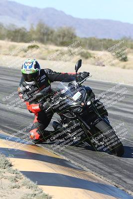 media/Dec-04-2025-Racers Edge (Thu) [[5ebc9f124d]]/3-B Group/3-Session 2 (Turn 7 Inside)/